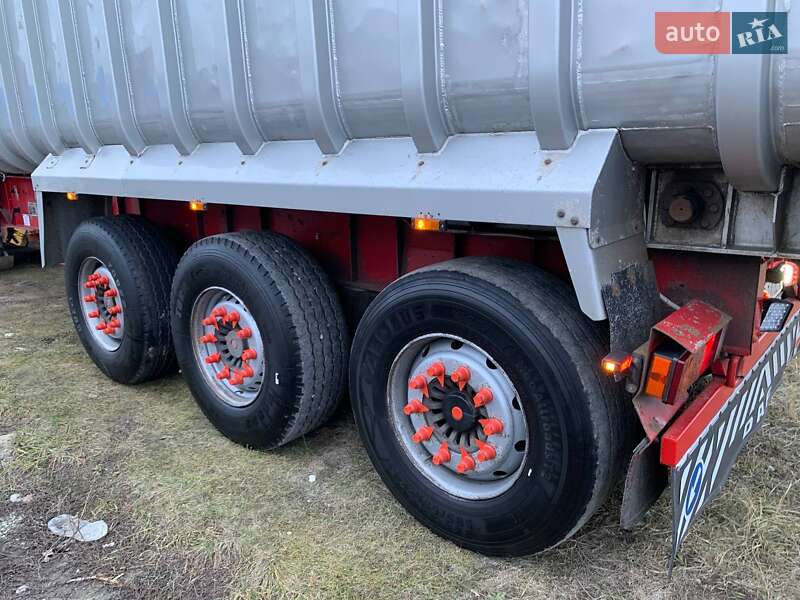 Тягач DAF XF 95 2006 в Дніпрі