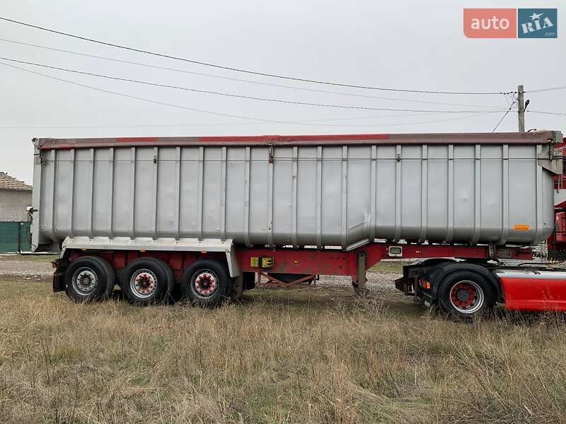 Тягач DAF XF 95 2006 в Дніпрі