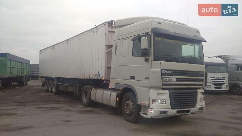 Зерновоз DAF XF 95 2003 в Дніпрі