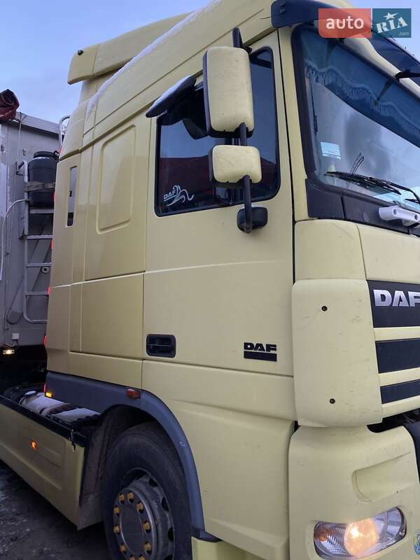 Тягач DAF XF 95 2005 в Львові