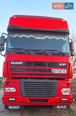 Контейнеровоз DAF XF 95 2003 в Одесі