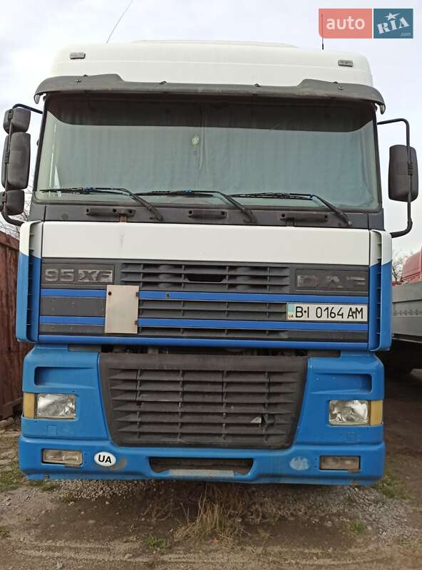 Тягач DAF XF 95 1999 в Полтаве