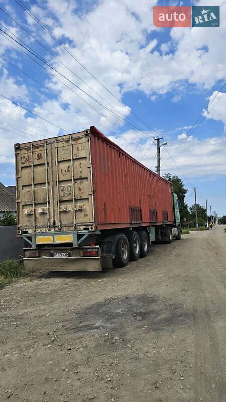 Зерновоз DAF XF 95 2001 в Новой Одессе