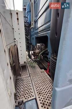 Тягач DAF XF 95 2000 в 