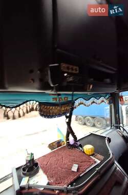 Тягач DAF XF 95 2000 в 