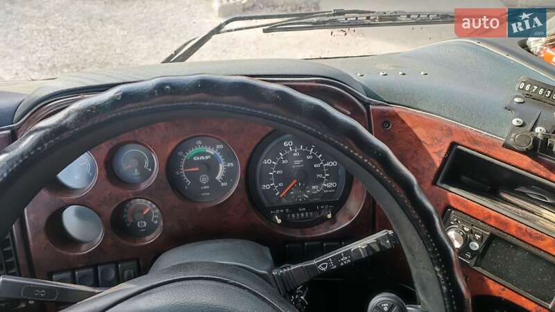 Вантажний фургон DAF XF 95 1999 в Дніпрі