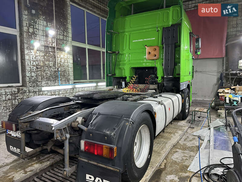 Тягач DAF XF 95 2006 в Запоріжжі