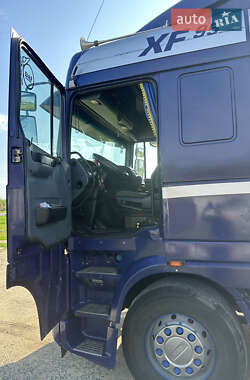 Самосвал DAF XF 95 2000 в 