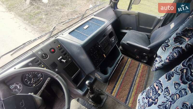 Грузовой фургон DAF XF 95 1996 в Краснограде