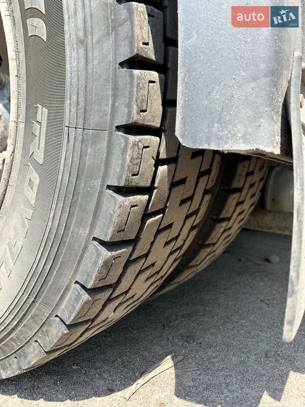 Тягач DAF XF 95 2000 в Костополе