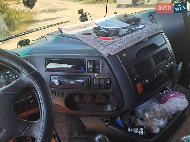 Тягач DAF XF 95 2001 в Львові