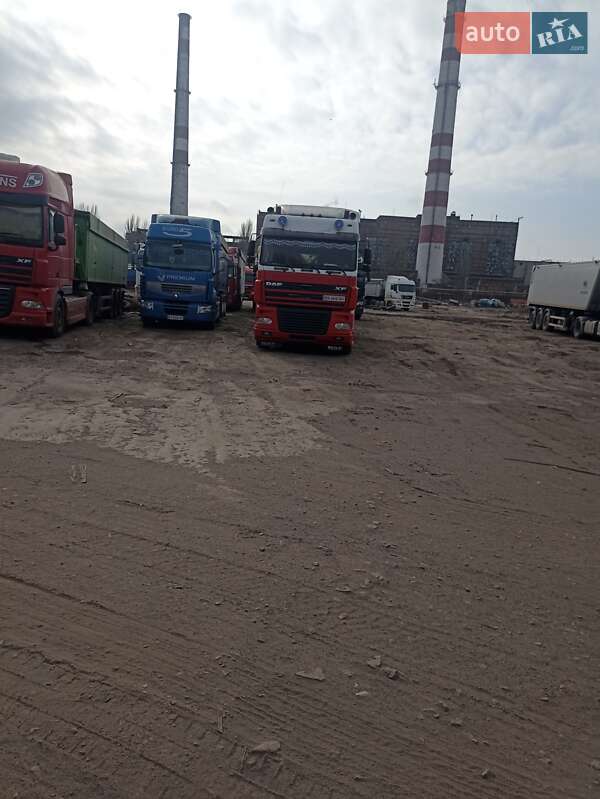 Самосвал DAF XF 95 2000 в Гайвороне
