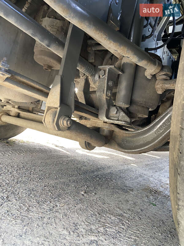 Грузовой фургон DAF XF 95 2004 в Рокитном