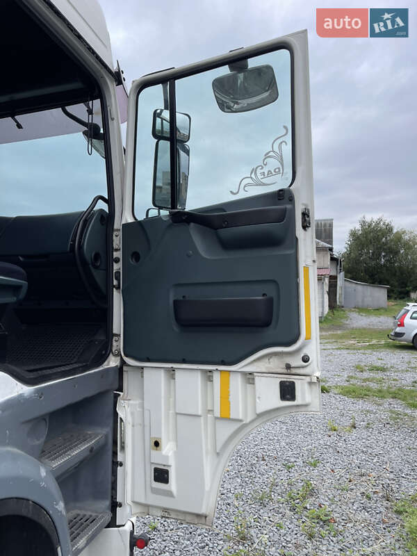 Вантажний фургон DAF XF 95 2003 в Рівному фото 25 Вантажний фургон DAF XF 95 2003 в Рівному