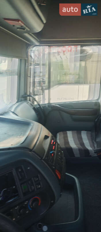 Тягач DAF XF 95 2006 в Дніпрі