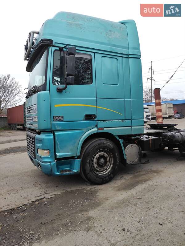 Тягач DAF XF 95 1998 в Одессе