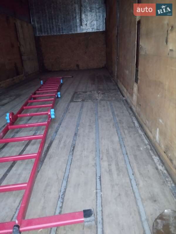 Вантажний фургон DAF XF 95 2006 в Кременчуці