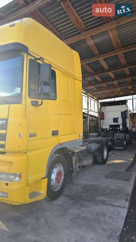 Тягач DAF XF 95 2003 в Каменском