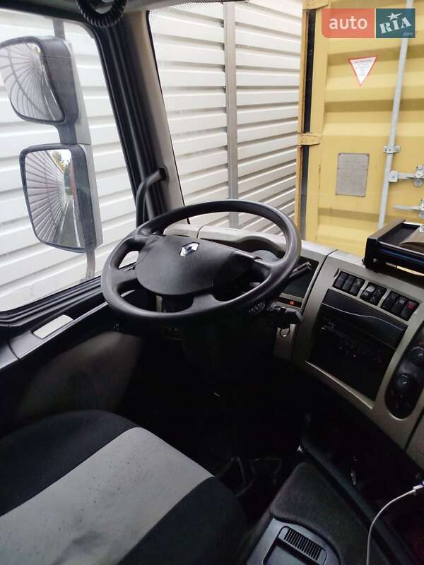 Тягач DAF XF 95 1998 в Олександрії