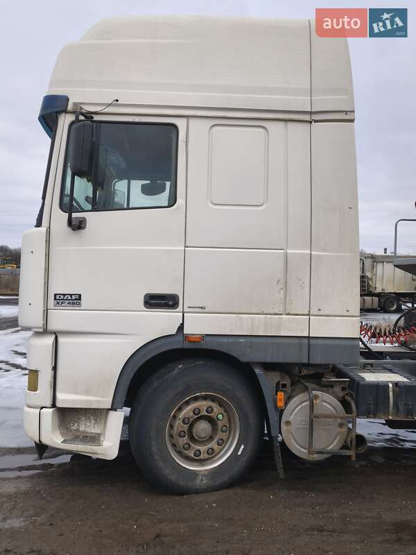 Зерновоз DAF XF 95 2001 в Полтаві
