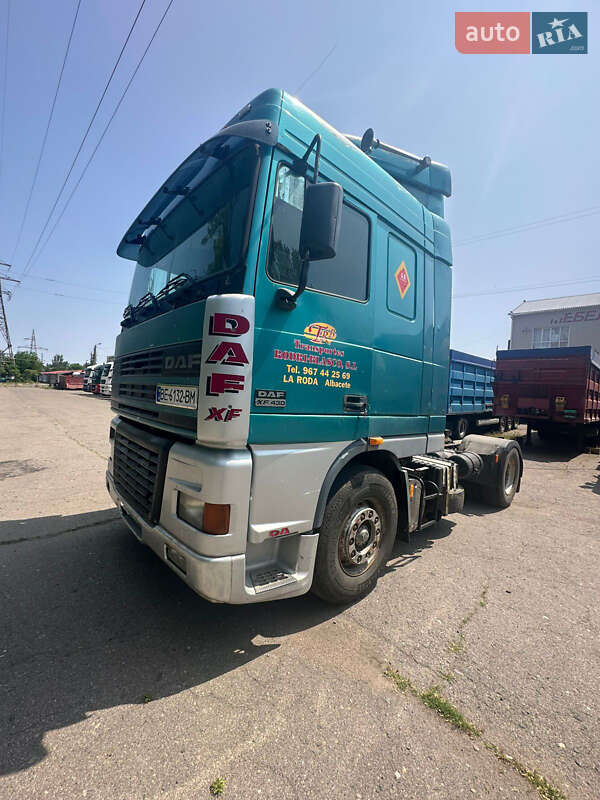 Зерновоз DAF XF 95 2000 в Николаеве