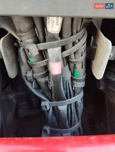 Вантажний фургон DAF XF 95 2006 в Кременчуці