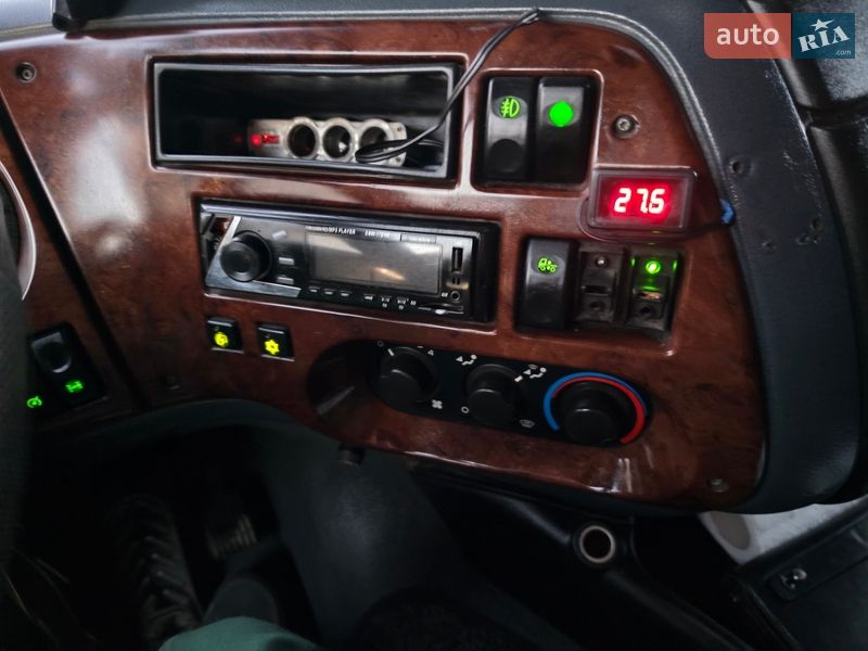 Тягач DAF XF 95 2002 в Збараже