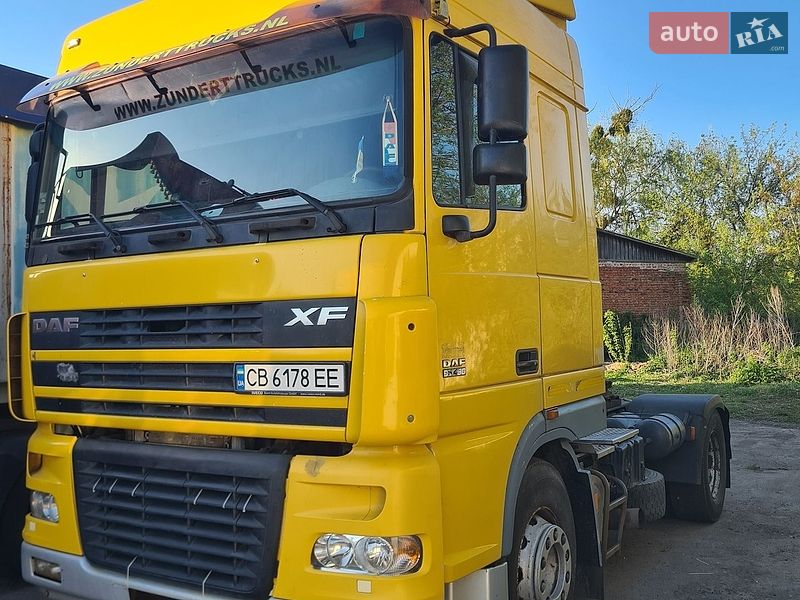 Тягач DAF XF 95 2003 в Варве
