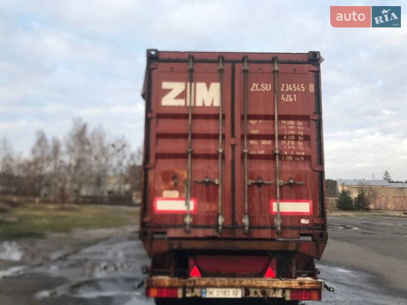 Контейнеровоз DAF XF 95 2000 в Костополе