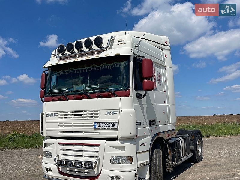 Грузовой фургон DAF XF 95 2006 в Виннице