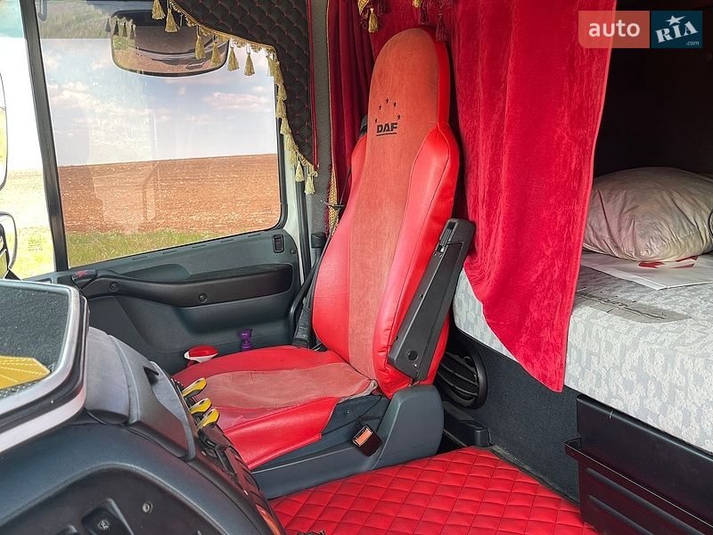 Грузовой фургон DAF XF 95 2006 в Виннице