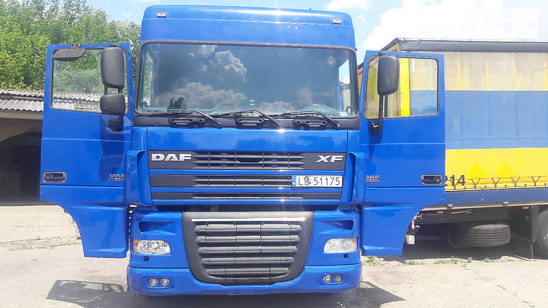 Тягач DAF XF 2006 в 