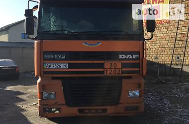 Тягач DAF XF 2000 в Киеве