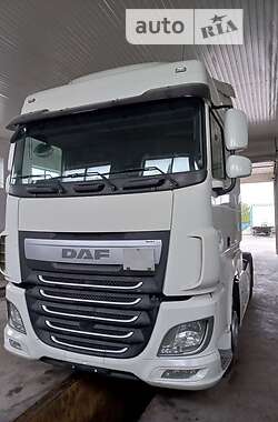 Тягач DAF XF 2015 в 