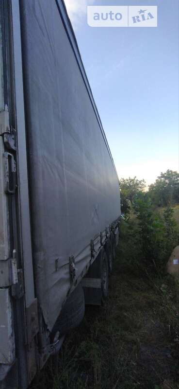 Тентованый DAF XF 2003 в Яготине