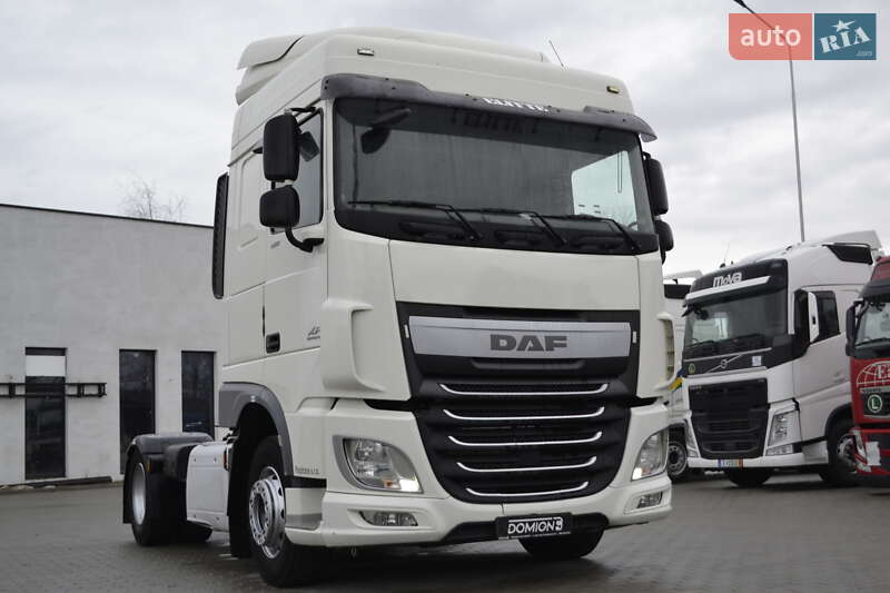 Тягач DAF XF 2015 в Хусті