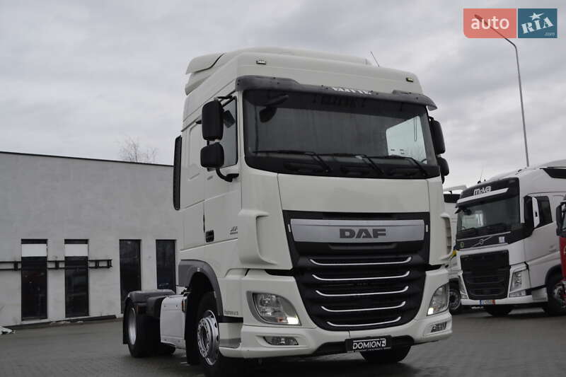 Тягач DAF XF 2015 в Хусті