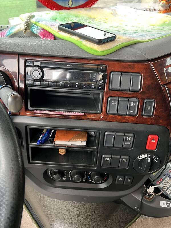 Самоскид DAF XF 2013 в Дніпрі