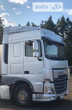 Тягач DAF XF 2015 в 