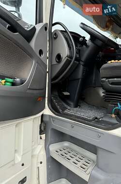 Тягач DAF XF 2015 в 