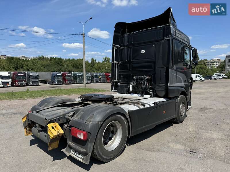 Тягач DAF XF 2015 в Ровно