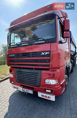 Тягач DAF XF 2006 в Дніпрі