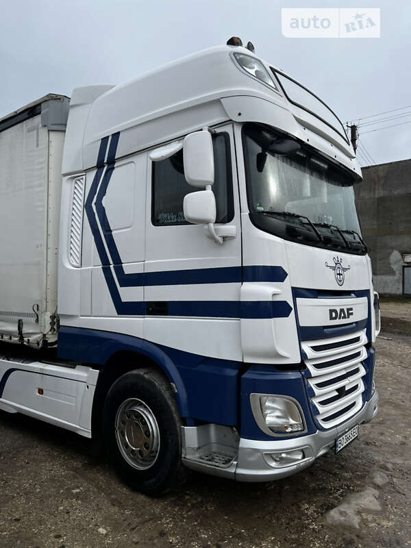 Тягач DAF XF 2016 в Зборові
