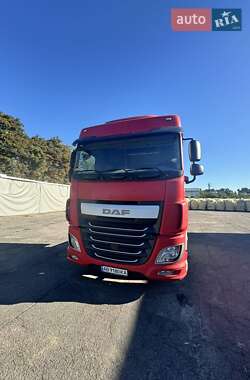 Тягач DAF XF 2015 в 