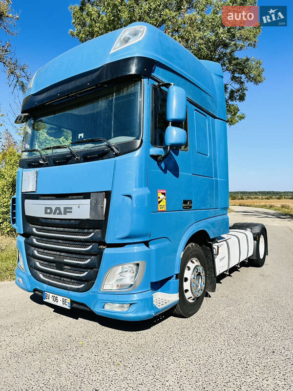 Тягач DAF XF 2014 в Жовкве