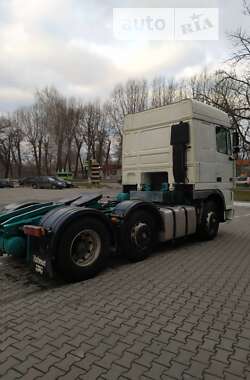 Тягач DAF XF 2001 в 