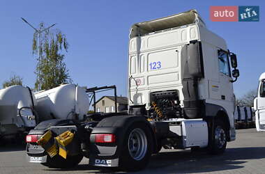 Тягач DAF XF 2015 в 