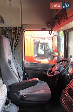 Тягач DAF XF 2015 в 