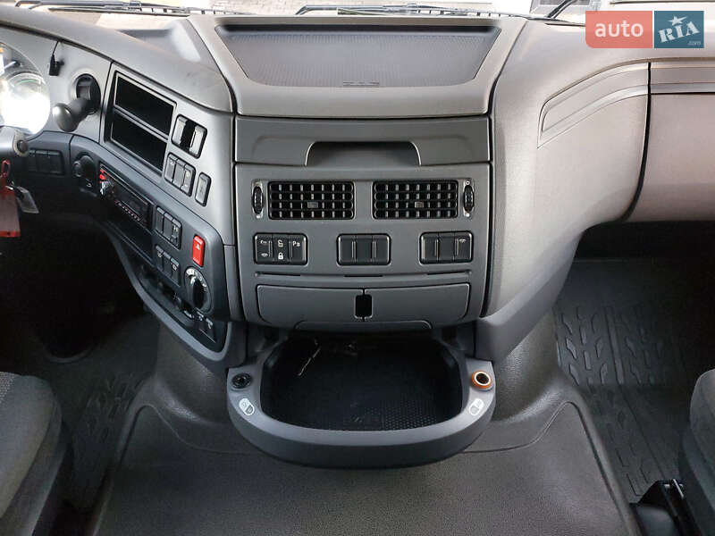 Тягач DAF XF 2014 в Ровно