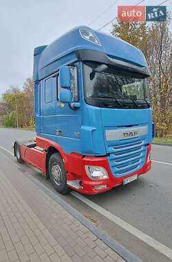 Тягач DAF XF 2015 в Чернигове